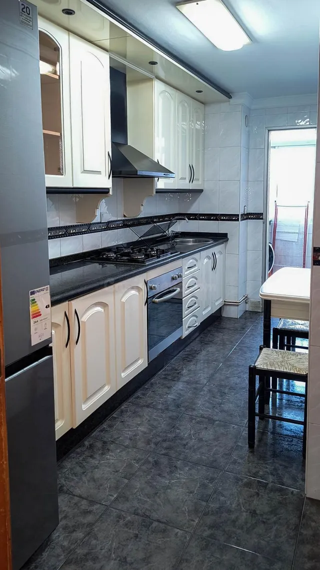 Atractivo Piso en Alquiler en Salobreña - Zona Mercado - foto 5