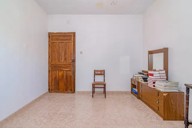 Gran casa de pueblo con terreno, en Ambroz (1260 m2 de parcela) — 29