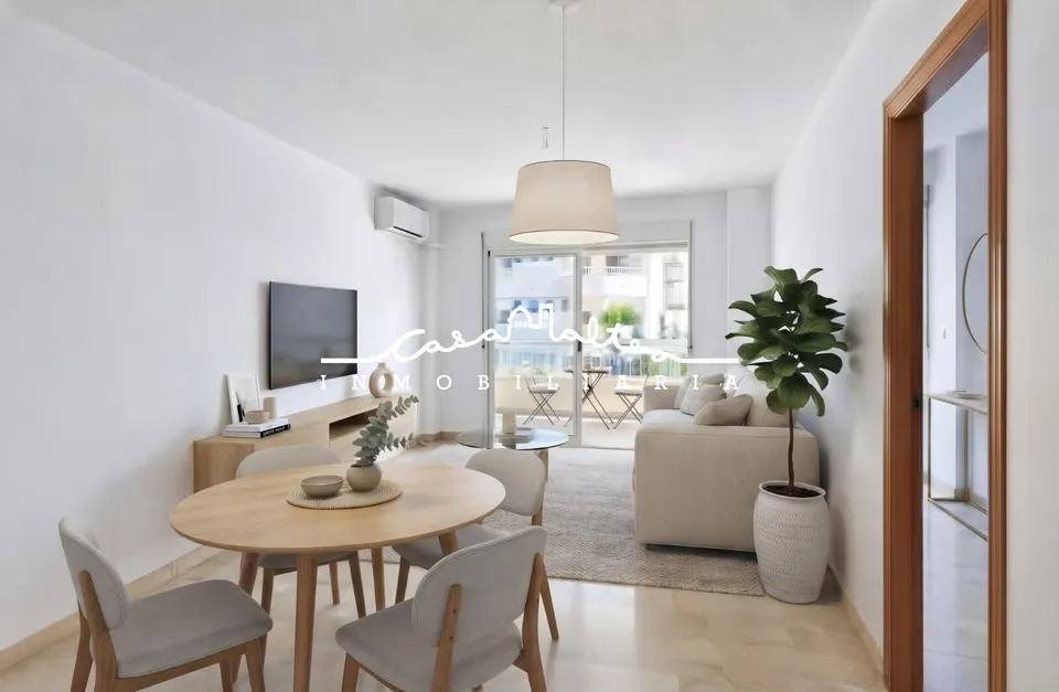 Apartamento de 2 dormitorios con terraza y piscina en el centro de El Albir