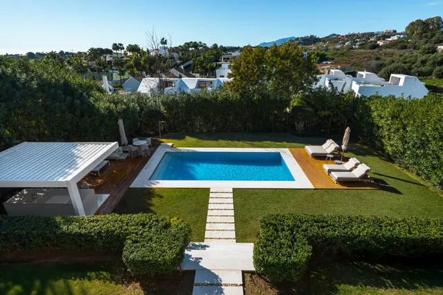 Chalet 6 habitaciones 552m² en venta - Marbella — 12