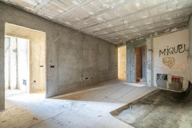 Edificio en María de la Salud en construcción. — 27