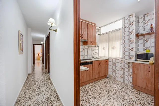Piso de tres dormitorios a escasos 200 metros de la playa del cura — 16