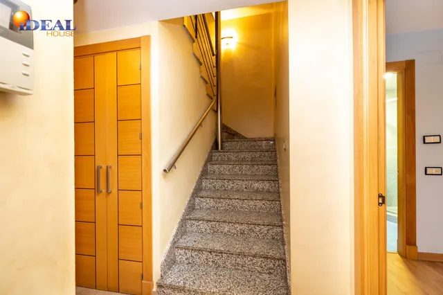 Casa exclusiva junto a Acera del Darro. Pleno centro de Granada. Seminueva y con ascensor propio — 12