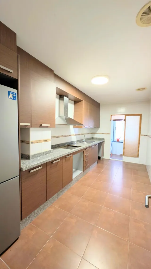 ¡oportunidad única: planta baja semi nueva, 95 m2, Elche, zona toscar, vivienda de esquina, totalmente exterior, entrada independiente! — 3