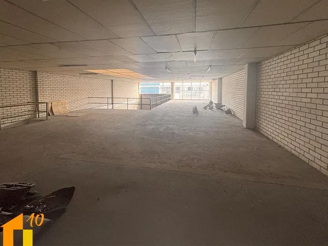 Estupenda Nave Industrial, en el polígono PENTASA 3. — 10