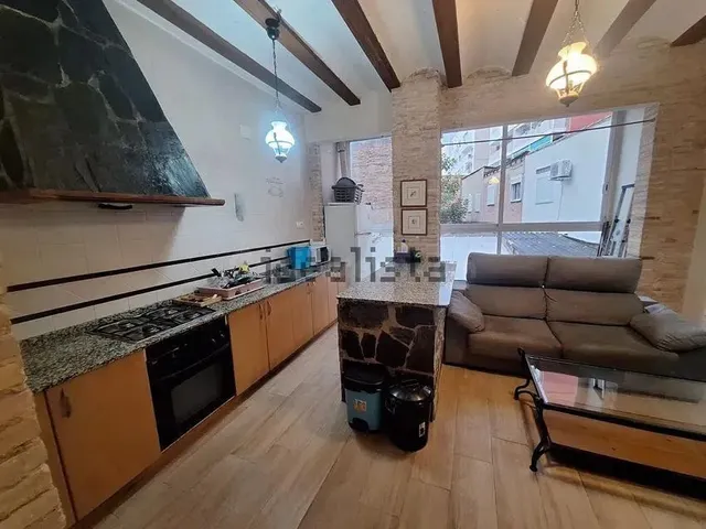 Alquiler de piso en Calle Angel Guimerà — 10