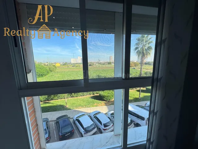 ALQUILER TEMPORAL de  fantástica vivienda situada en Benetússer, de 3 habitaciones, 2 baños, y garaje. — 4