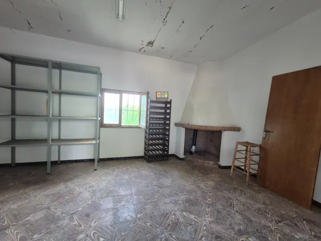 CASA EN EL CAMPO CERCA DEL PUEBLO — 40
