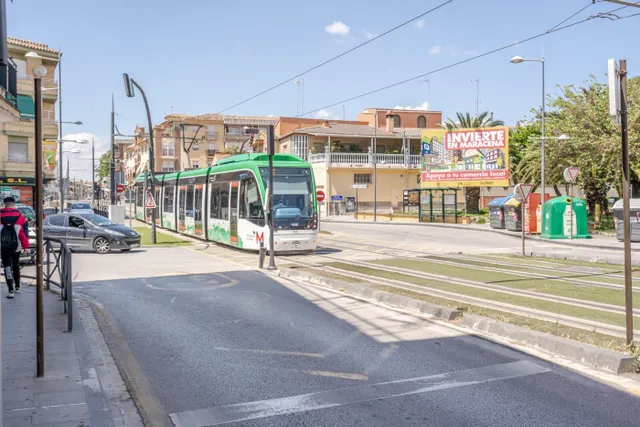 Local en Maracena — 2
