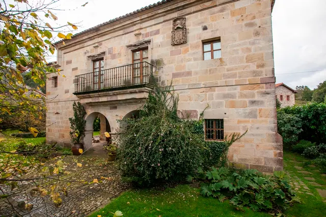 Casona-Palacio en Mazcuerras — 9