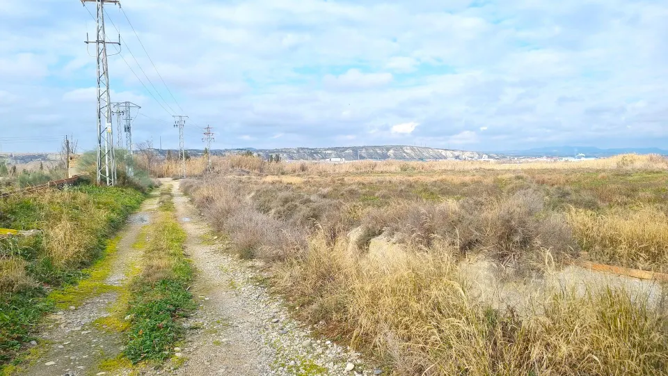 Terreno en venta en Zuera.