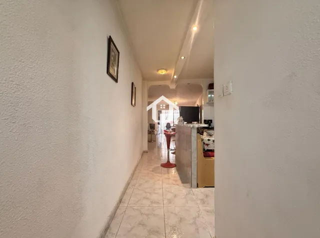 Espectacular piso de 3 habitaciones con patio y aire acondicionado en zona campoamor de Alicante — 10