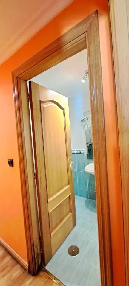 Amplio y Luminoso Piso en alquiler en Barrocanes, Ourense - Ideal para Familias — 34