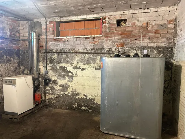 Encantadora Casa con Terreno en Cubillos del Sil — 16