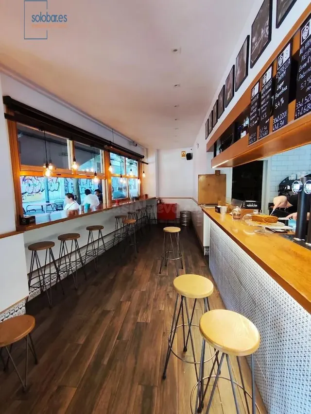 SOLOBAR VENDE RENTABLE BAR EN PAMPLONA - foto 3