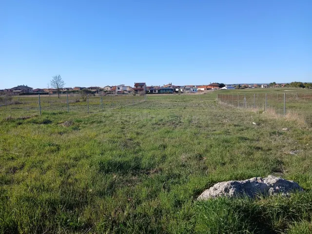 Parcela en venta al Aldeamayor de San Martín (Valladolid). 7 - foto 4