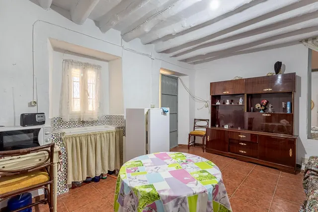 Casa rural en término de Montefrío. — 6