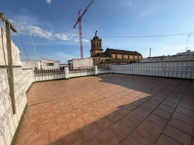 ESPECTACULAR CASA CON TERRAZA CON VISTAS A LA IGLESIA DE SAN - foto 3