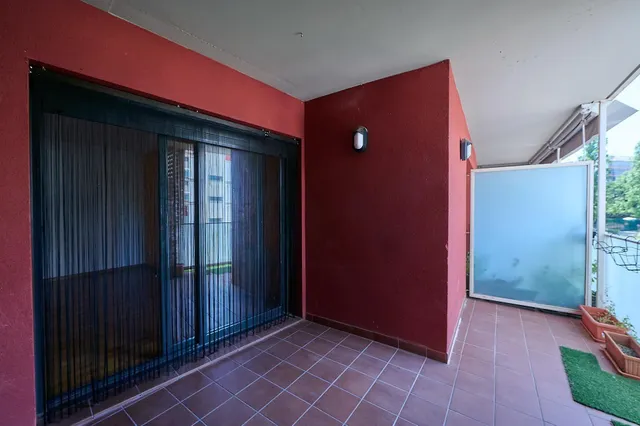 PISO DE 3 HAB CON BALCÓN, PK, Trastero y Piscina Comunitaria — 28
