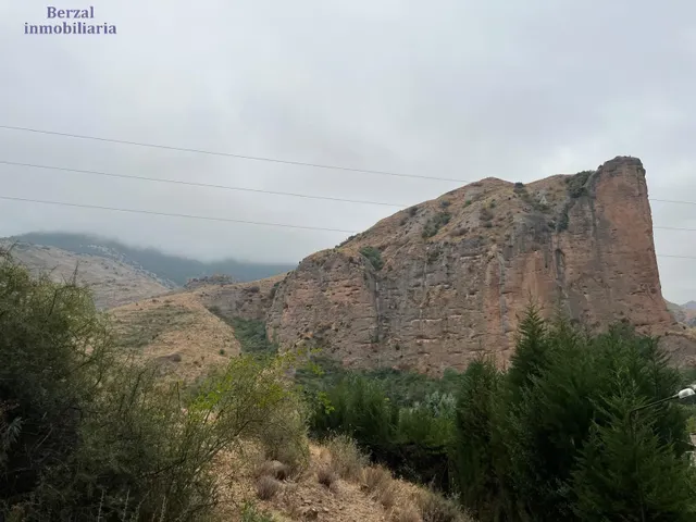 Casa en parcela de casi cuatro mil metros, con piscina, jardin, maravillosas vistas. — 32