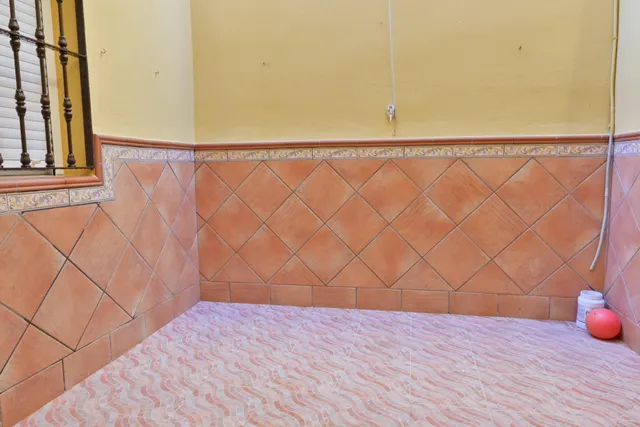 Se vende casa en Alcalá de Guadaíra. — 12