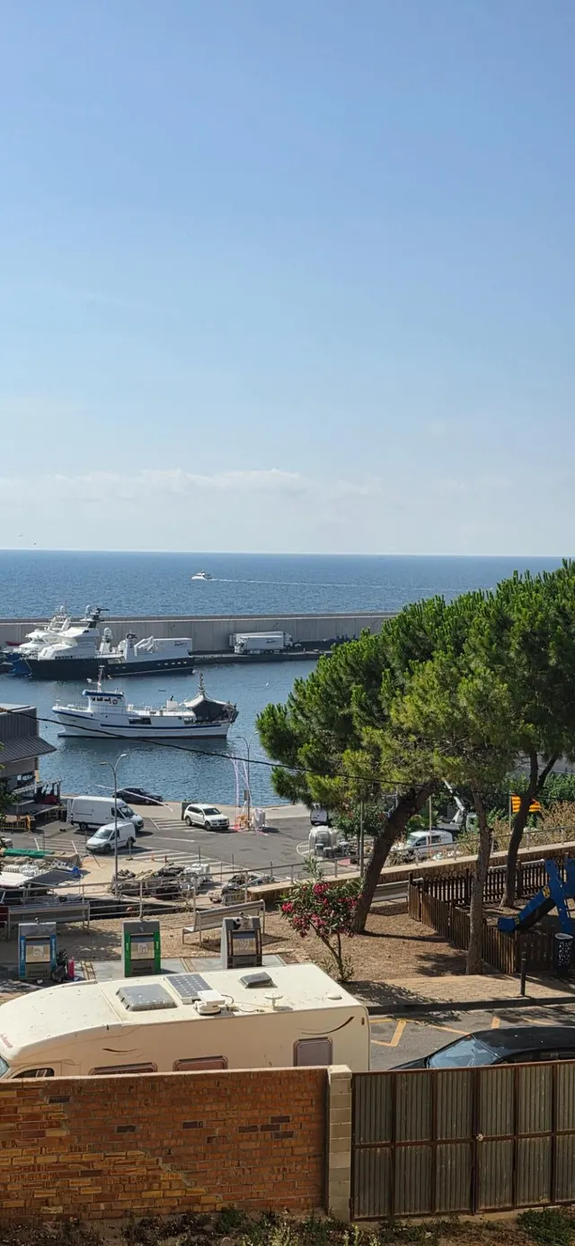 Dúplex en primera línea de mar en l’Ametlla: dos terrazas, vistas espectaculares y piscina comunitaria — 24
