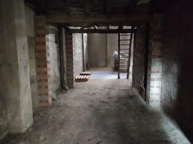 LOCAL COMERCIAL EN VENTA — 13