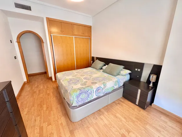 Impresionante Piso Seminuevo en Orihuela, con balcón, muy luminoso.. en zona Espeñetas  ¡Tu Nuevo Hogar Te Espera! — 8