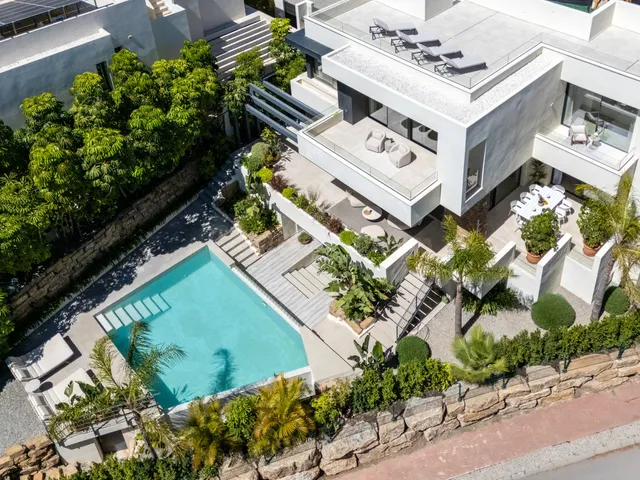 Chalet 4 habitaciones 403m² en venta - Estepona - foto 4