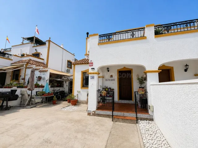 Villa 3 habitaciones 88m² en venta - Desamparados-Hurchillo-
