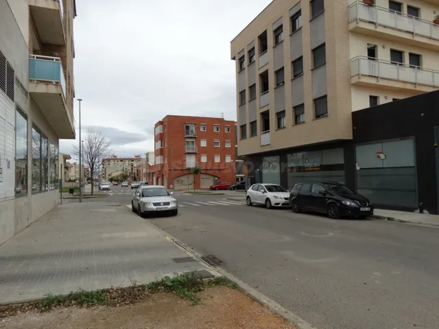 SOLAR LARGO EN ZONA VALLETES - foto 3