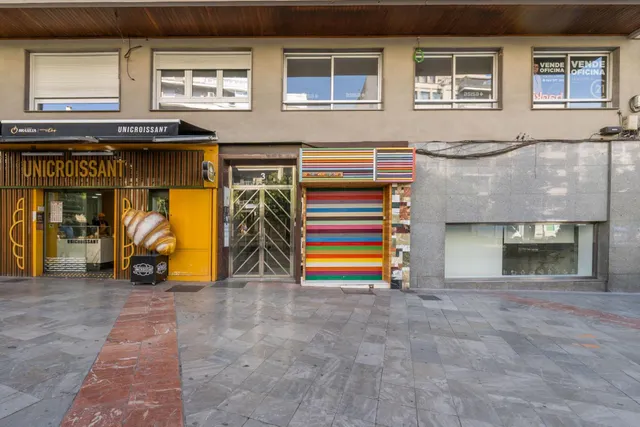 VENTA DE CÉNTRICO PISO EN ACERA DEL CASINO (CENTRO) - GRANADA — 43