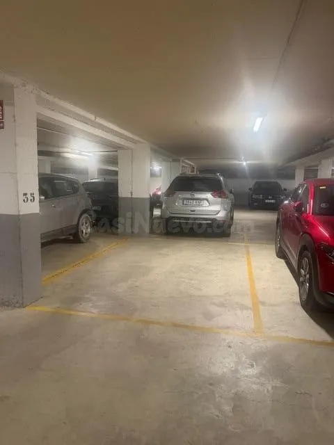 Amplio y Luminoso Piso en Paseo de Ronda de Lleida — 18