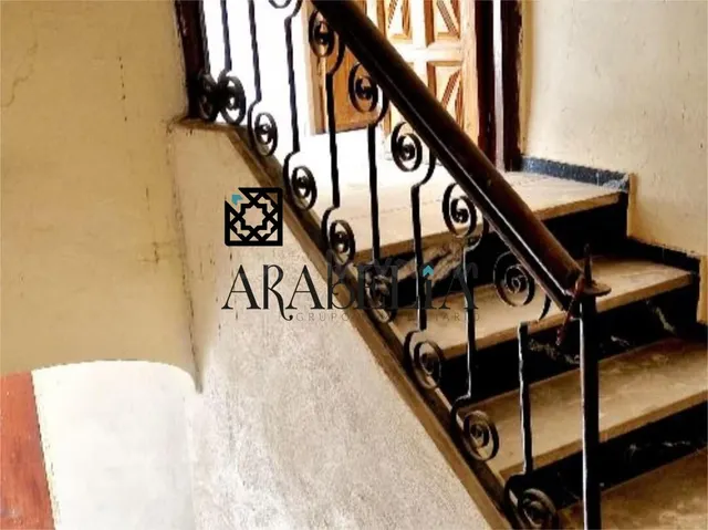 Gran Casa Señorial en San Lorenzo: 17m de Fachada e Infinita - foto 2