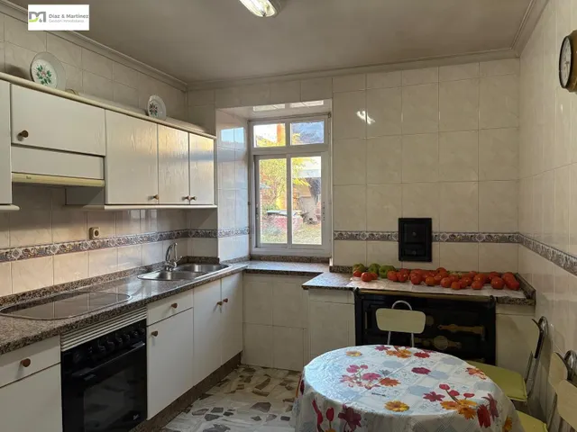 CASA CON AMPLIO TERRENO PRÓXIMA A LEÓN — 18