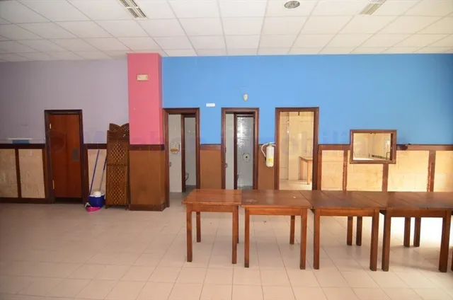 Local comercial en venta — 11