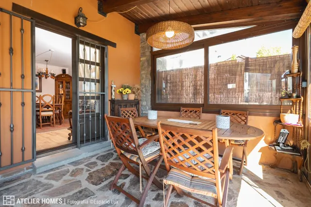 Chalet adosado con jardín y porche acristalado en Urbanización Lomas de Badaguás — 8