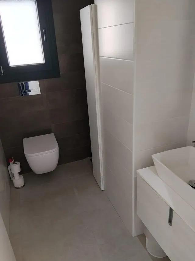 Villa independiente de 3 dormitorios con piscina privada en Daya Nueva — 11