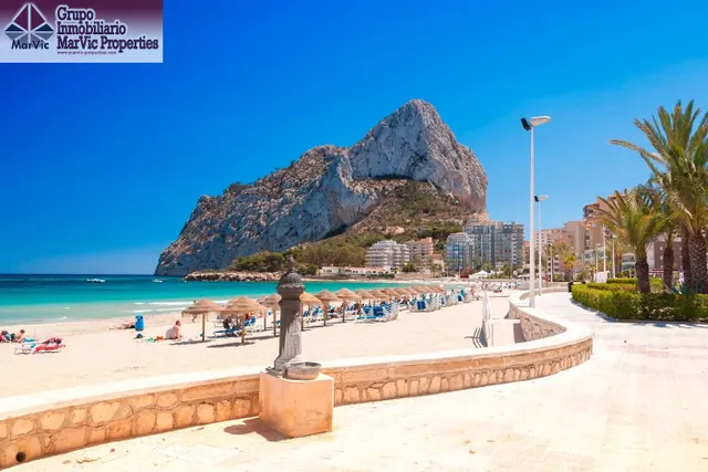 Excelente oportunidad de negocio en primera línea de playa en Calpe — 9