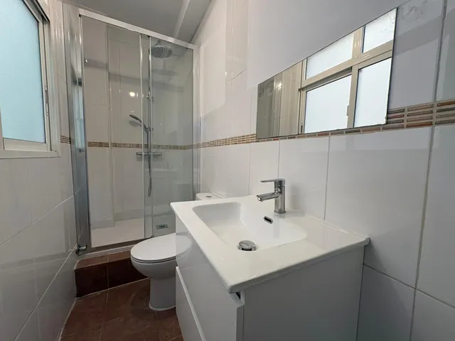 VIVIENDA EXTERIOR CON 3 habitaciones Y DOS TERRAZAS JUNTO A LA UNIVERSIDAD DEL SAGRADO CORAZÓN — 36