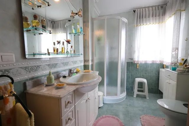 Chalet independiente en Las Filipinas con impresionante parcela de 1.514 m2 — 16