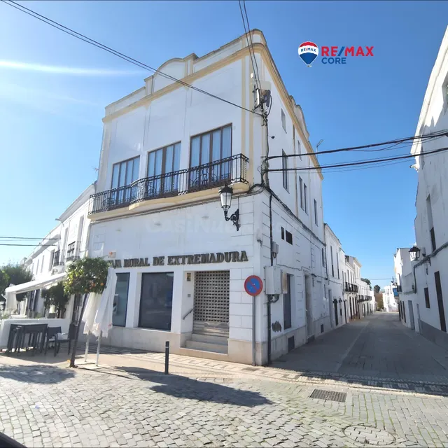 Venta o Alquiler: Local Comercial con Gran Potencial en Ubic