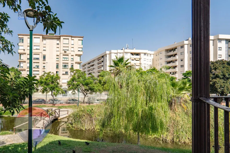 ¡espectacular piso con gran terraza y vistas despejadas en huelin, Málaga!