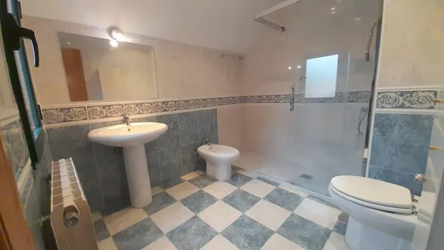 CHALET EN VENTA EN PAULA LÓPEZ-COVARESA — 47