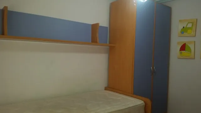 Vivienda de 120 metros más bar de 80 metros.
San Pedro. — 34