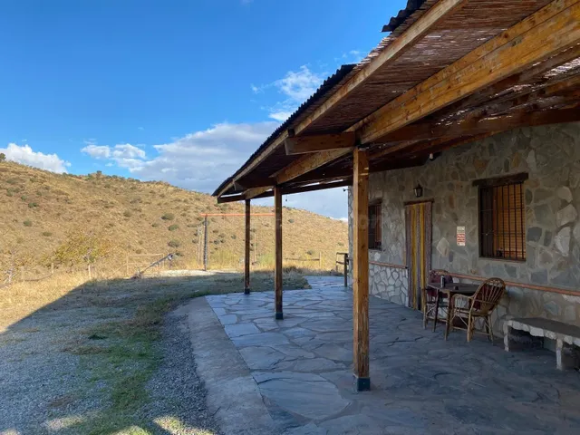 SE ALQUILA CASA EN PLENA SIERRA NEVADA ,TEMPORADA CORTA Y LA - foto 3