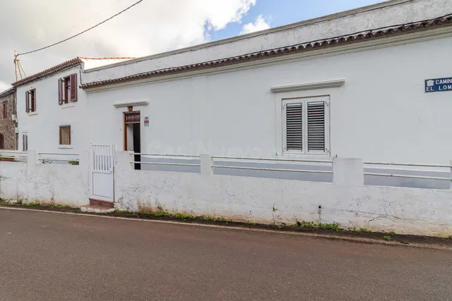 Casa con terreno y aljibe en venta en El Palmar, Teror – Esp - foto 2