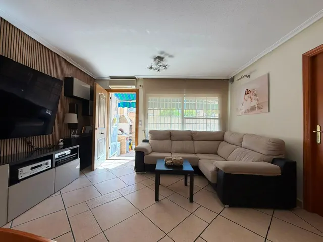 Chalet tipo Quad con placas solares, solárium y excelente ubicación en Residencial Aquapark – Torrevieja — 6