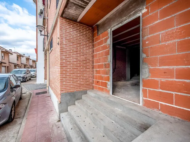 Local en venta en Tudela de Duero — 2