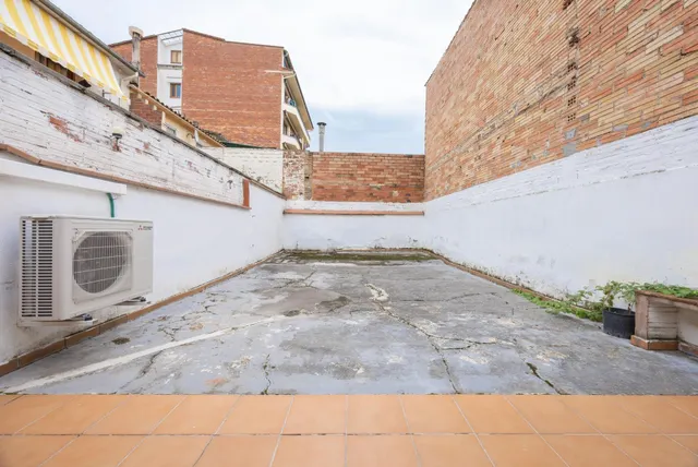 Pis amb terrassa gran i garatge tipus box a Torelló — 27